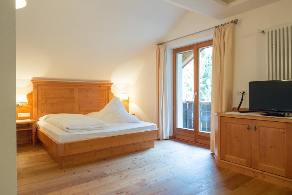 Frida Am Wald Hotel Rasun di Sotto Luaran gambar