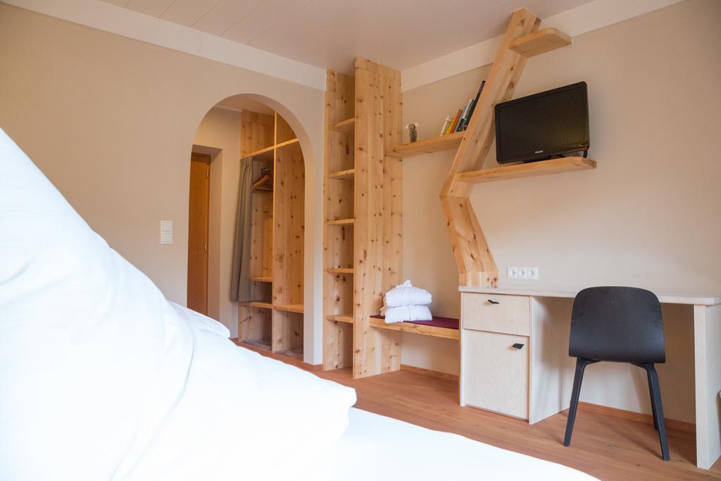 Frida Am Wald Hotel Rasun di Sotto Bilik gambar