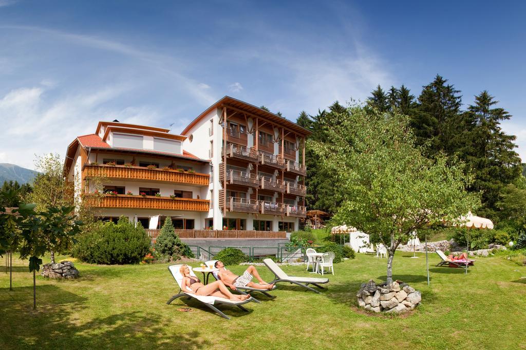 Frida Am Wald Hotel Rasun di Sotto Luaran gambar